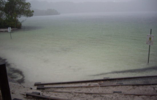 Lac mackenzy -Fraser island