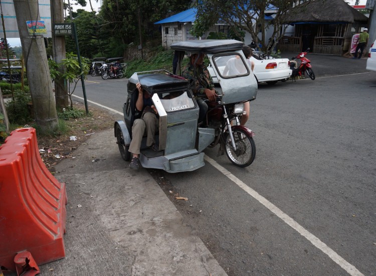 Tricycle volcan Taal - Philippines