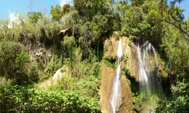 Cascade - Topes de collantes - Cuba