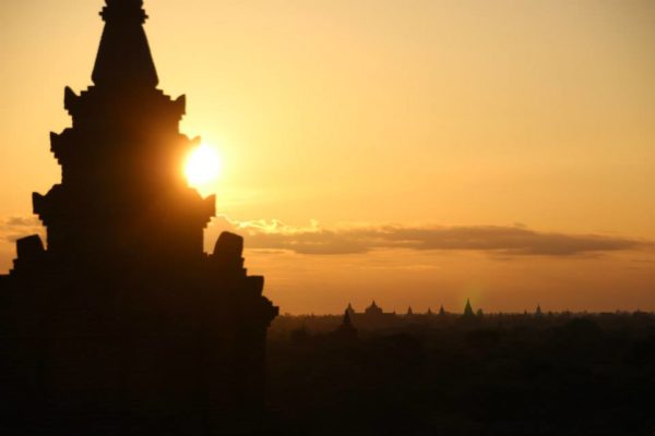 Pagode schwezigon old bagan - Birmanie